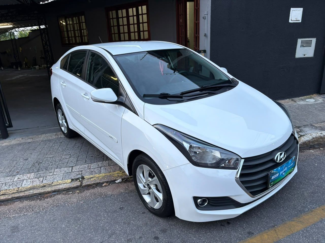 Hyundai Hb20 S Premium 2016 seminovo em Vinhedo-SP - foto 3 de 10